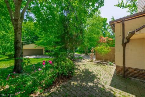 1553 Maplegrove Road South Euclid OH 44121