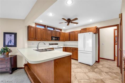 4502 Edgewater Drive Sheffield Lake OH 44054