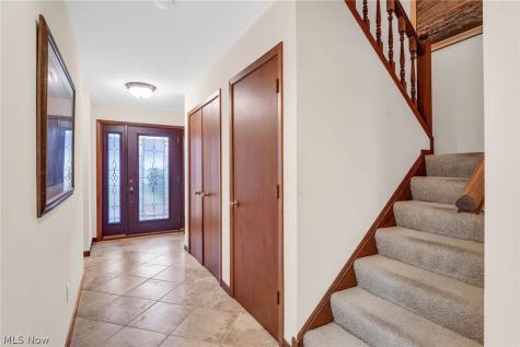 4502 Edgewater Drive Sheffield Lake OH 44054