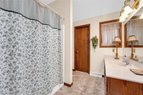 4502 Edgewater Drive Sheffield Lake OH 44054