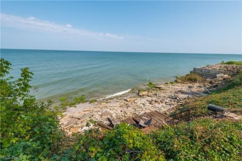 4502 Edgewater Drive Sheffield Lake OH 44054