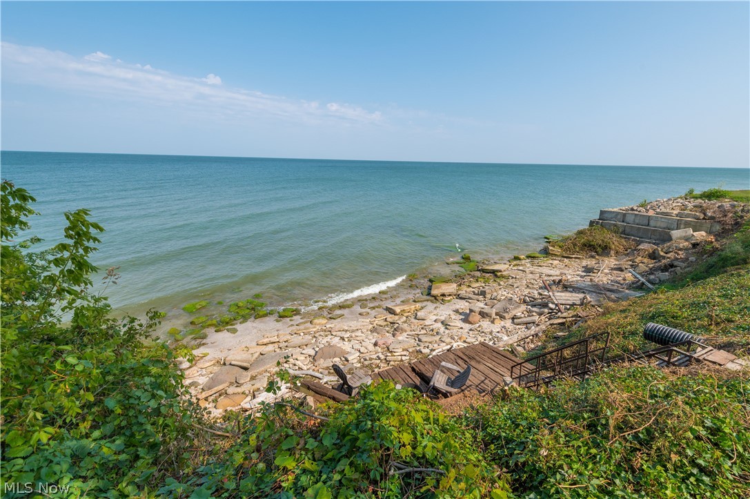 4502 Edgewater Drive Sheffield Lake OH 44054