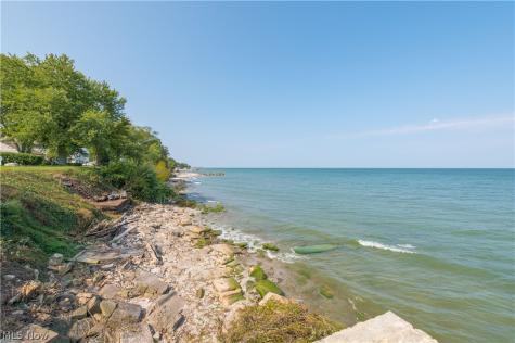 4502 Edgewater Drive Sheffield Lake OH 44054