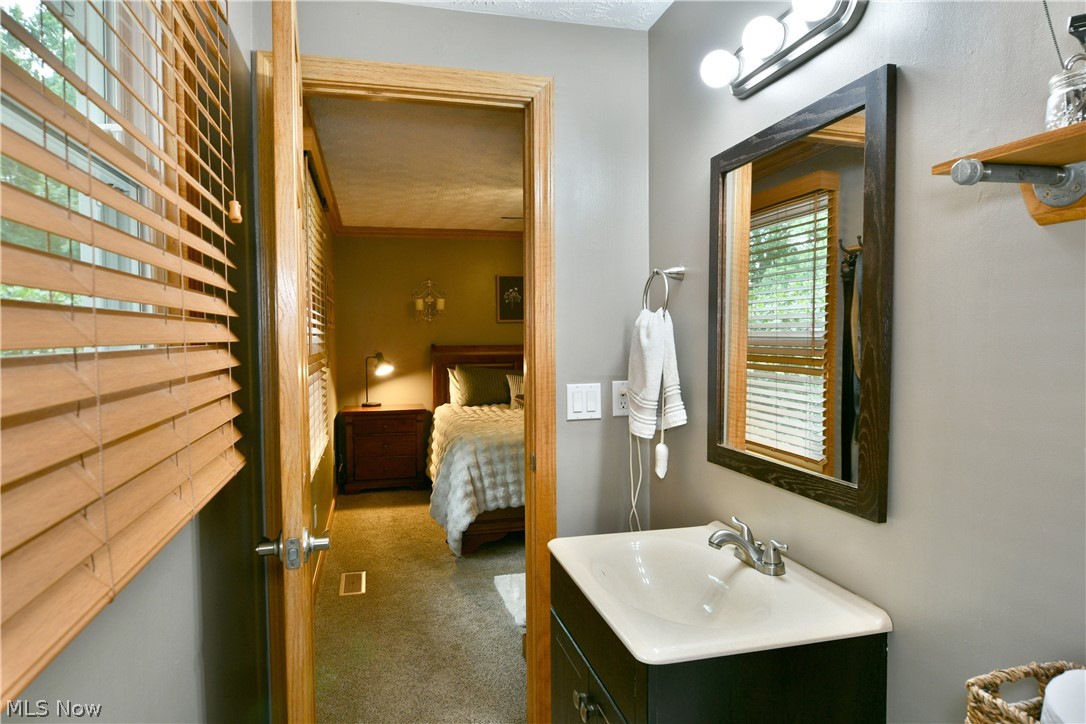 190 Wall Drive Cortland OH 44410
