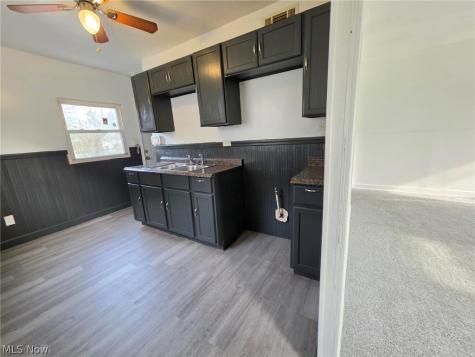 4264 E 164th Street Cleveland OH 44128