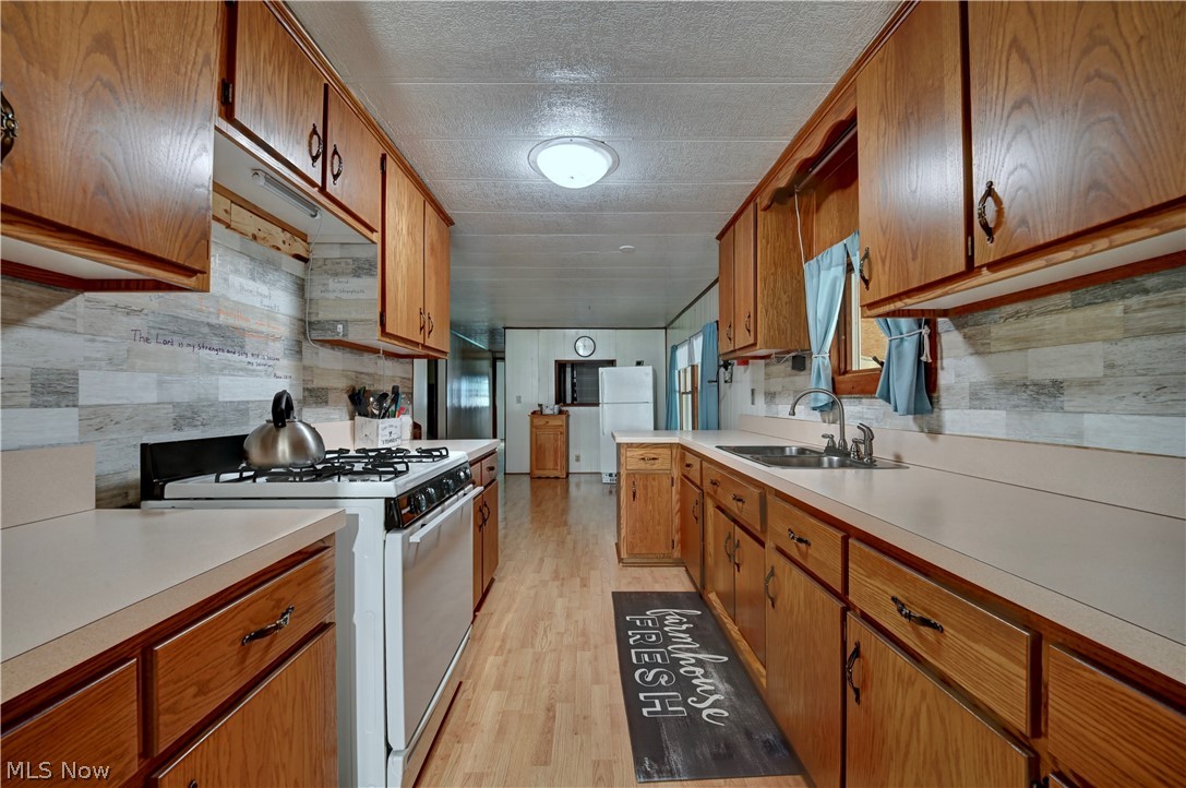2393 Kinsman Road Northwest North Bloomfield OH 44450