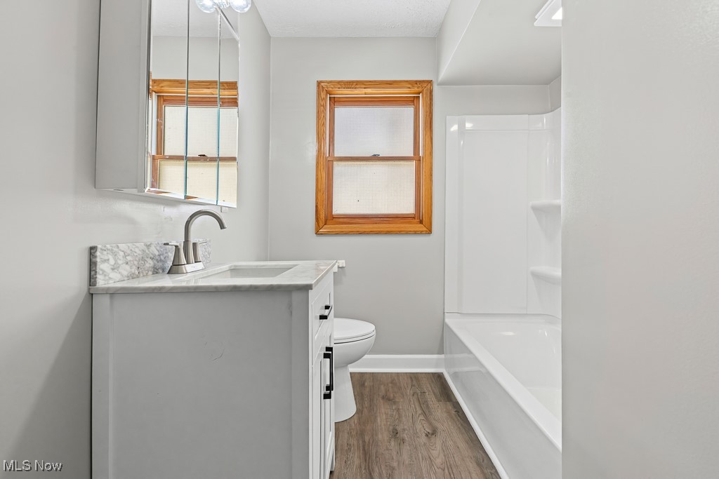 1724 Krumroy Road Akron OH 44312