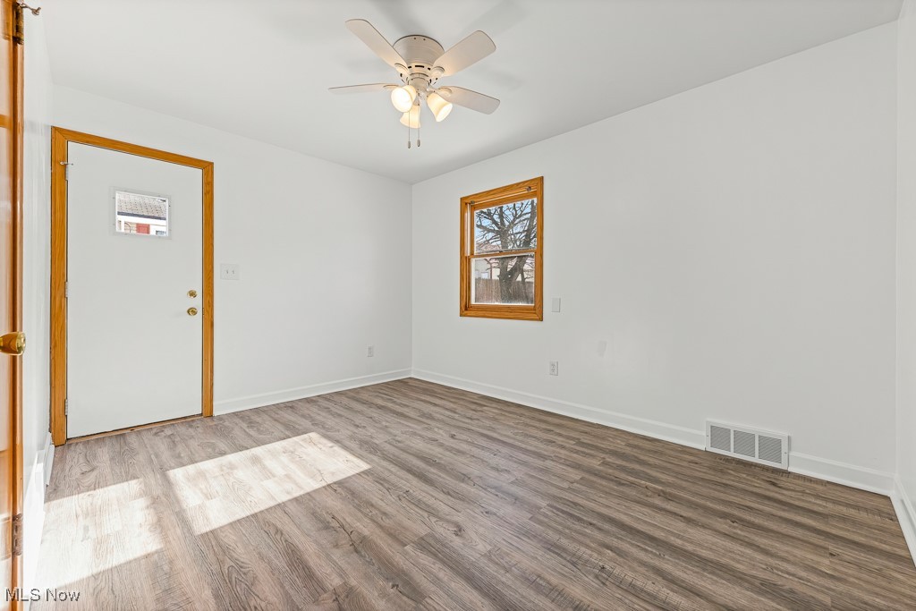 1724 Krumroy Road Akron OH 44312