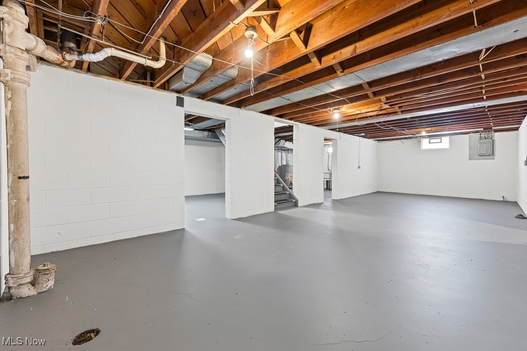 1724 Krumroy Road Akron OH 44312