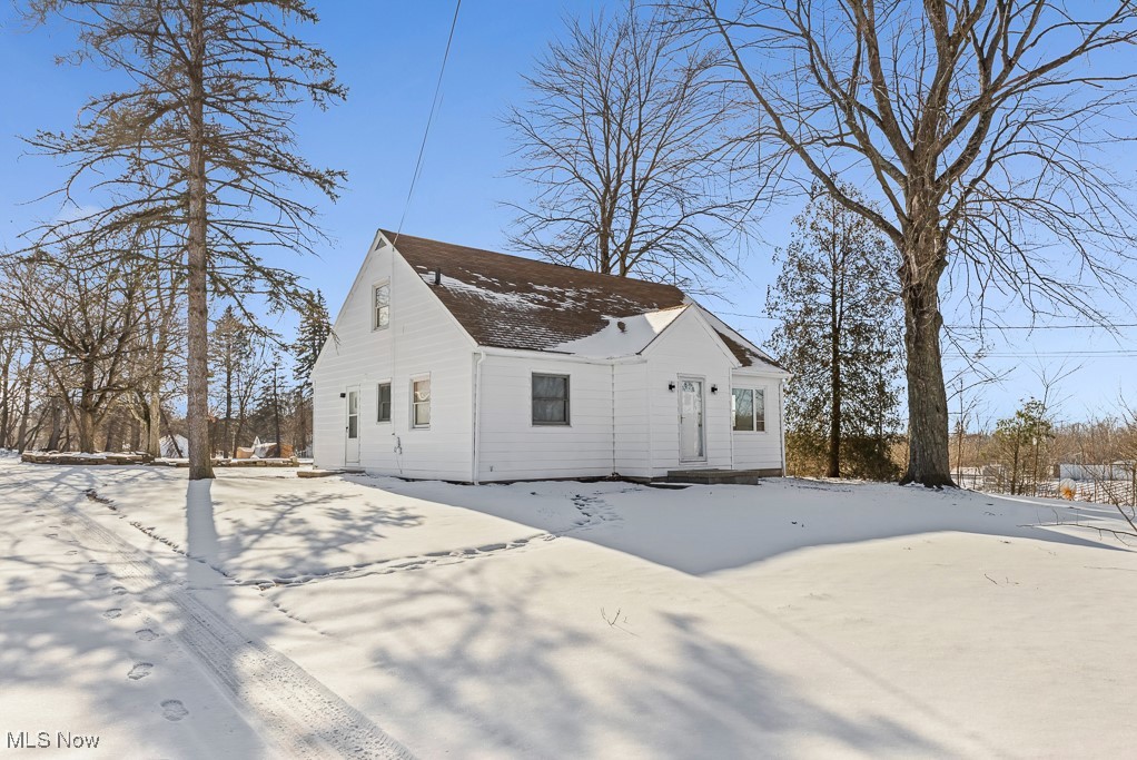 1724 Krumroy Road Akron OH 44312