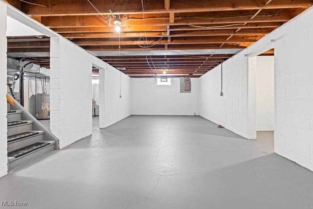 1724 Krumroy Road Akron OH 44312