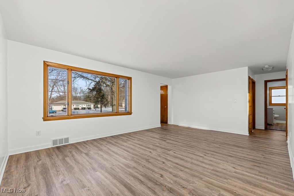 1724 Krumroy Road Akron OH 44312