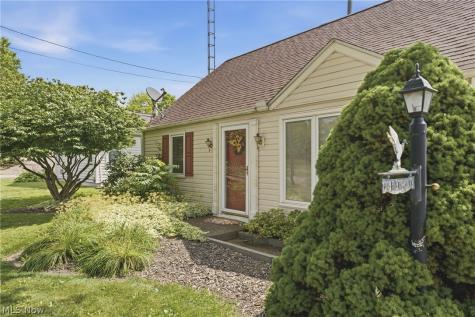 1108 Hawthorne Avenue SW Canton OH 44710