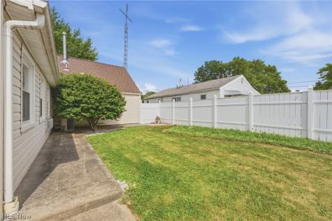 1108 Hawthorne Avenue SW Canton OH 44710