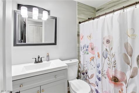 509 Jeannette Drive Richmond Heights OH 44143