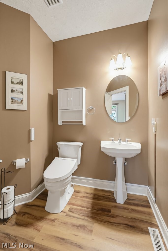 15295 Old Oak Drive Strongsville OH 44149