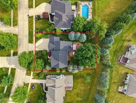 15295 Old Oak Drive Strongsville OH 44149