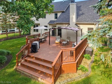 15295 Old Oak Drive Strongsville OH 44149