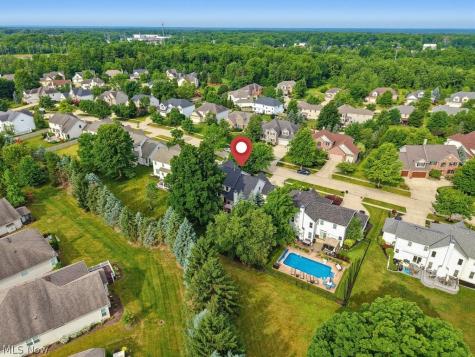 15295 Old Oak Drive Strongsville OH 44149