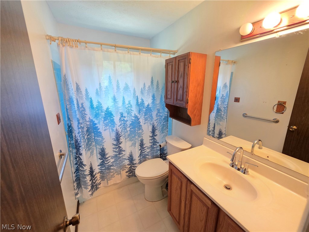 2249 Brighton Place Madison OH 44057
