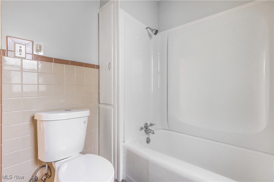 1147 Yellowstone Road Cleveland Heights OH 44121