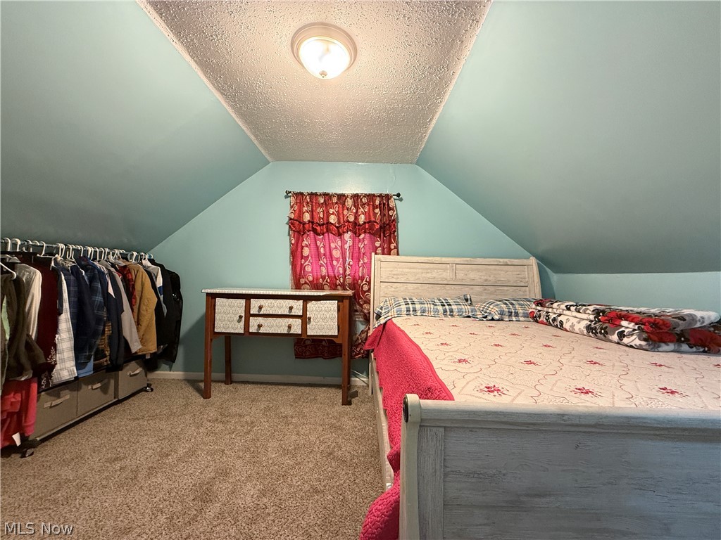 1068 Easton Drive Akron OH 44310