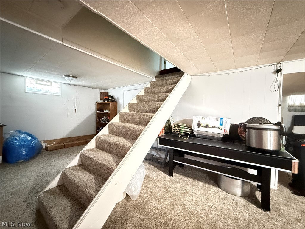 1068 Easton Drive Akron OH 44310