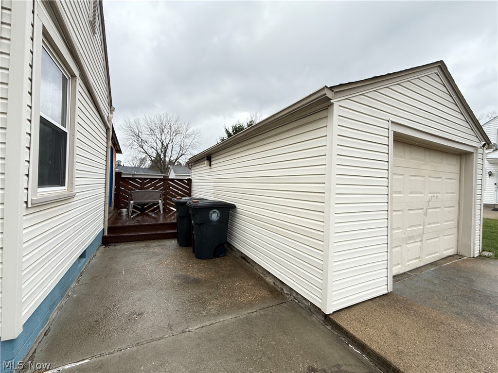 1068 Easton Drive Akron OH 44310