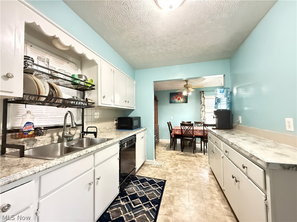1068 Easton Drive Akron OH 44310