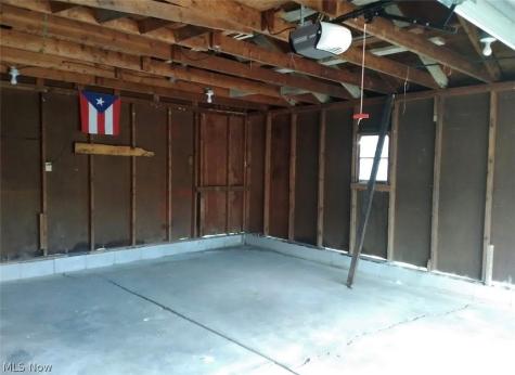 2014 Homewood Drive Lorain OH 44055