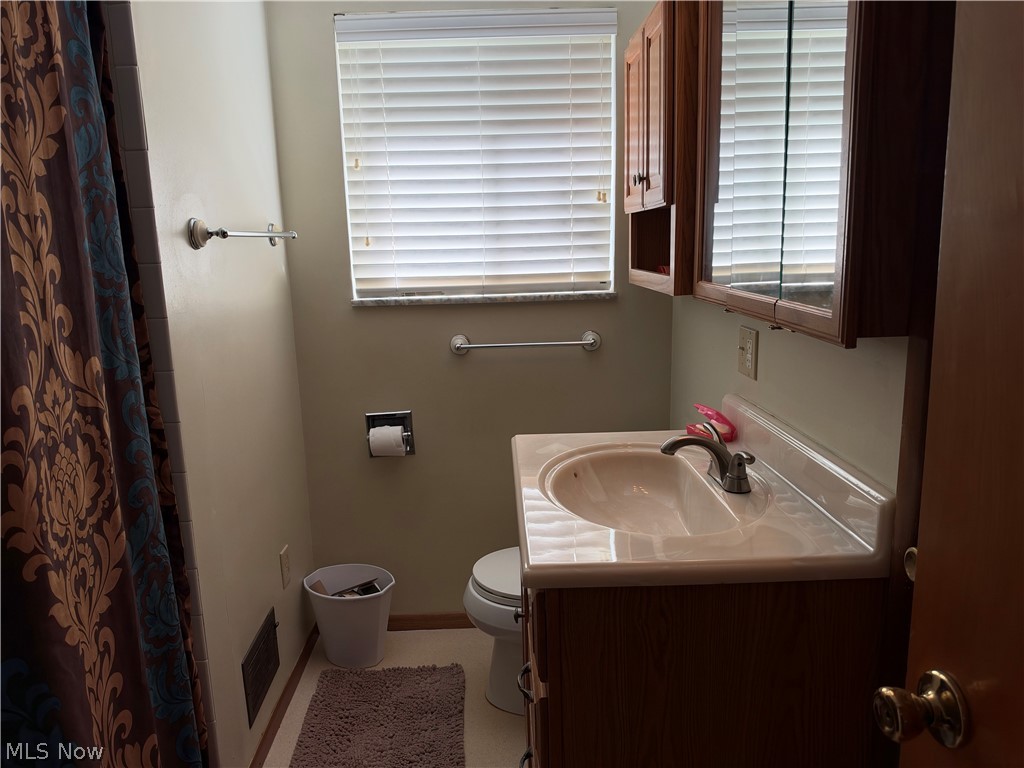 640 Tulip Lane Martins Ferry OH 43935