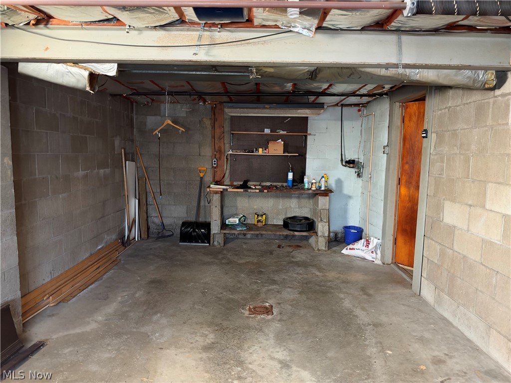 640 Tulip Lane Martins Ferry OH 43935