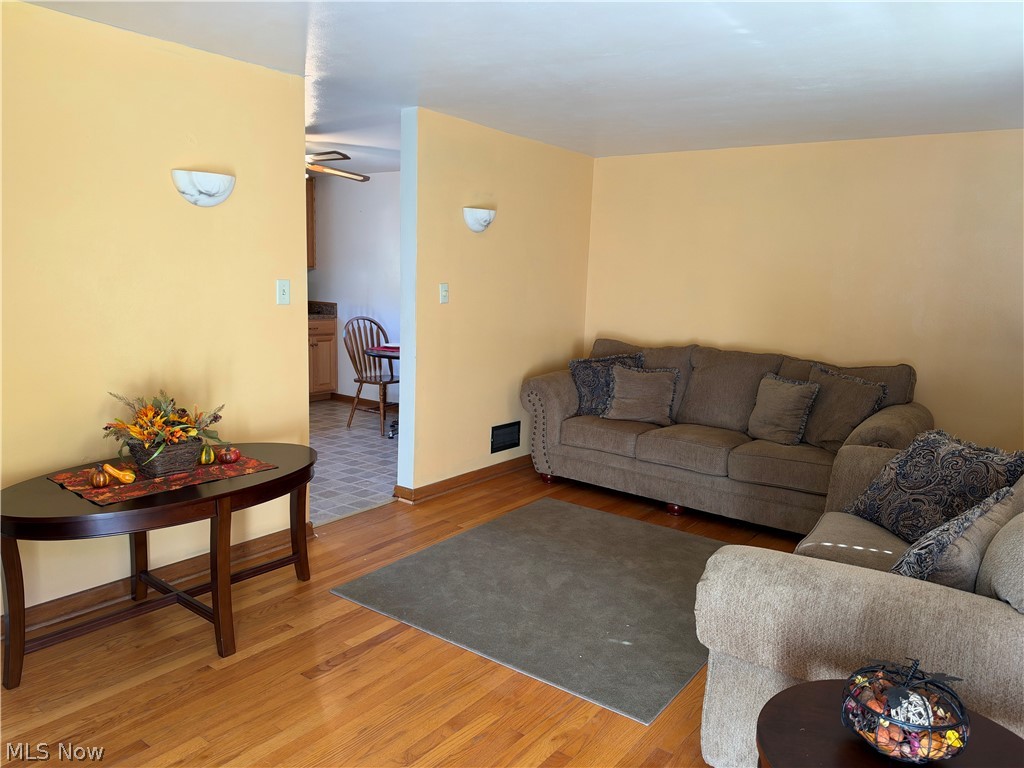 640 Tulip Lane Martins Ferry OH 43935