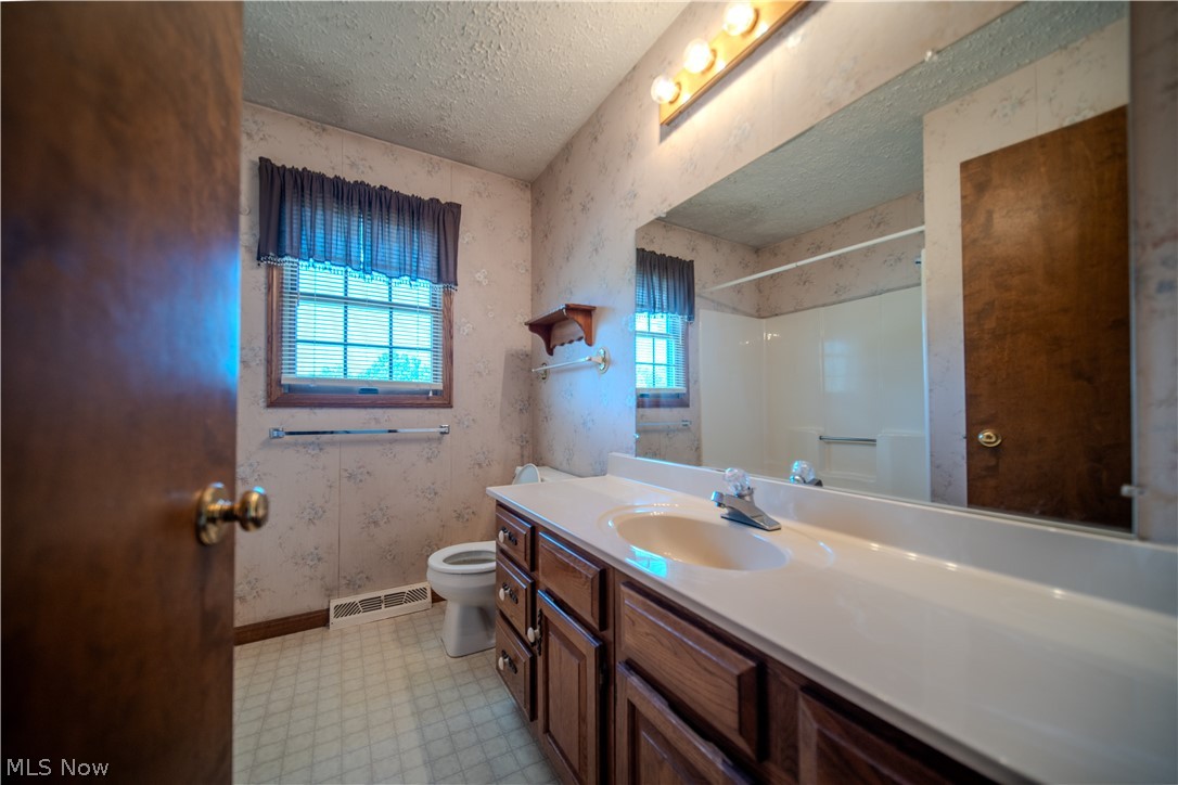 3192 Dewalt Drive Green OH 44312