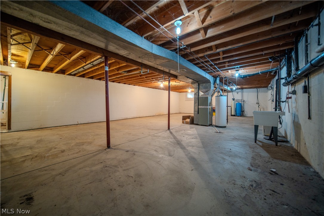 3192 Dewalt Drive Green OH 44312