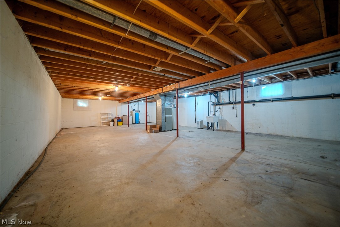 3192 Dewalt Drive Green OH 44312