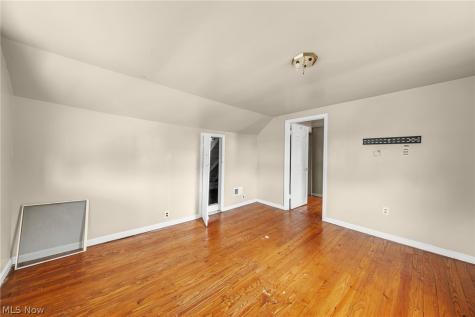 3273 W 44th Street Cleveland OH 44109