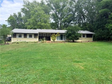 11941 Hawthorne Drive Northfield OH 44067
