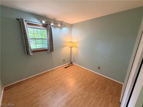 11941 Hawthorne Drive Northfield OH 44067