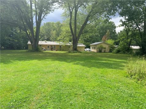 11941 Hawthorne Drive Northfield OH 44067