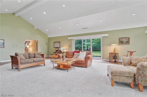 889 Eaton Avenue Akron OH 44303