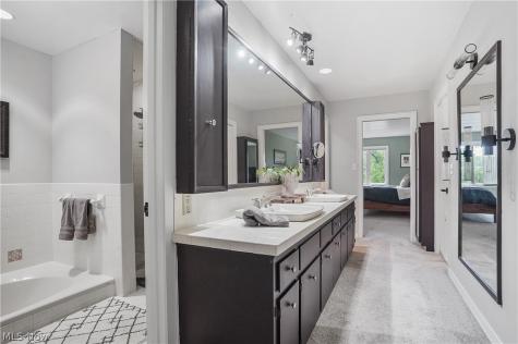 889 Eaton Avenue Akron OH 44303
