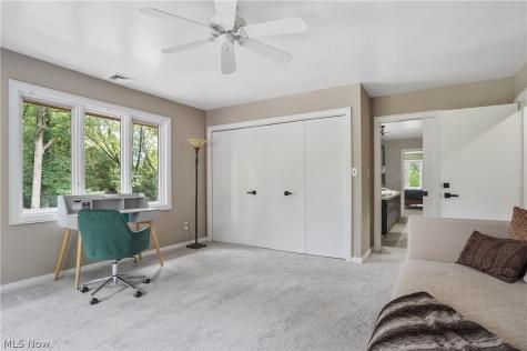 889 Eaton Avenue Akron OH 44303