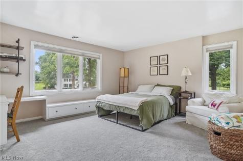 889 Eaton Avenue Akron OH 44303