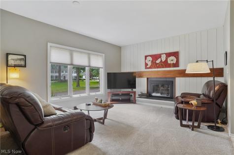 889 Eaton Avenue Akron OH 44303