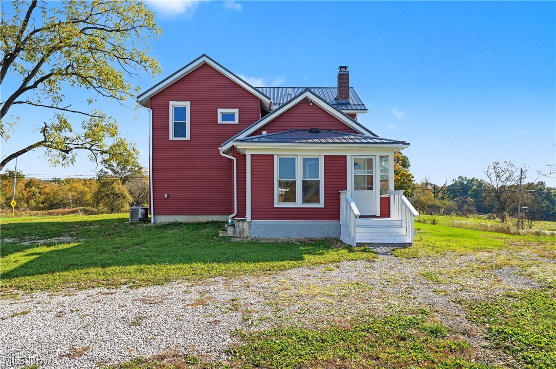 3167 State Route 225 Diamond OH 44412
