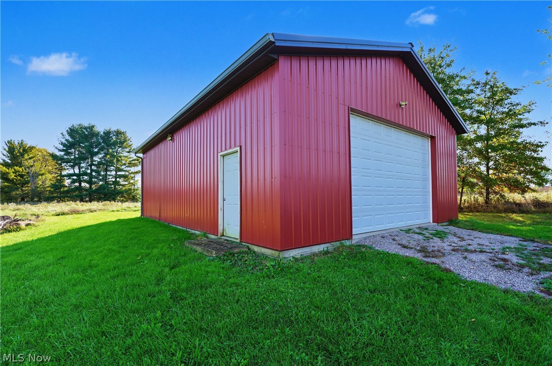 3167 State Route 225 Diamond OH 44412