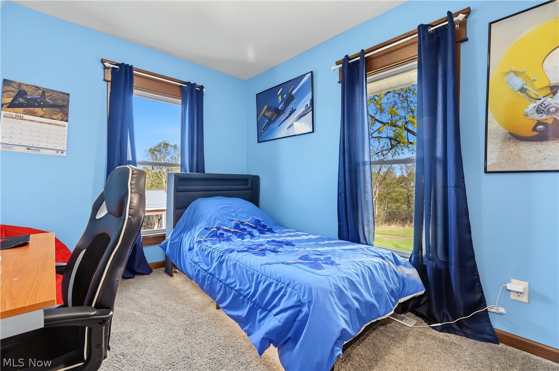 3167 State Route 225 Diamond OH 44412