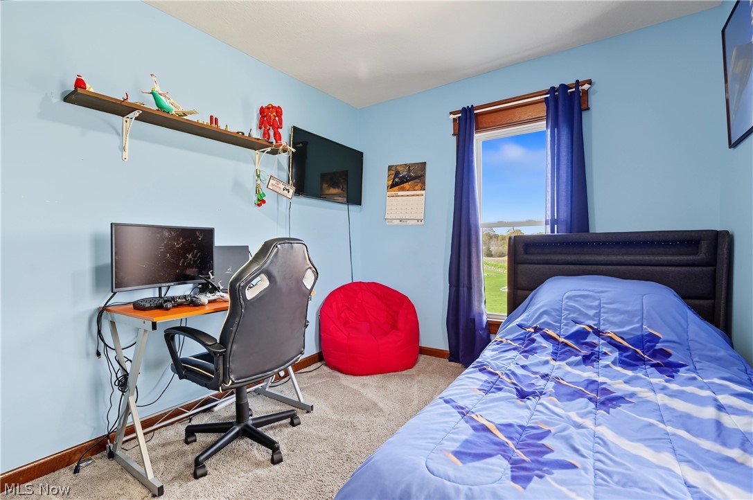 3167 State Route 225 Diamond OH 44412