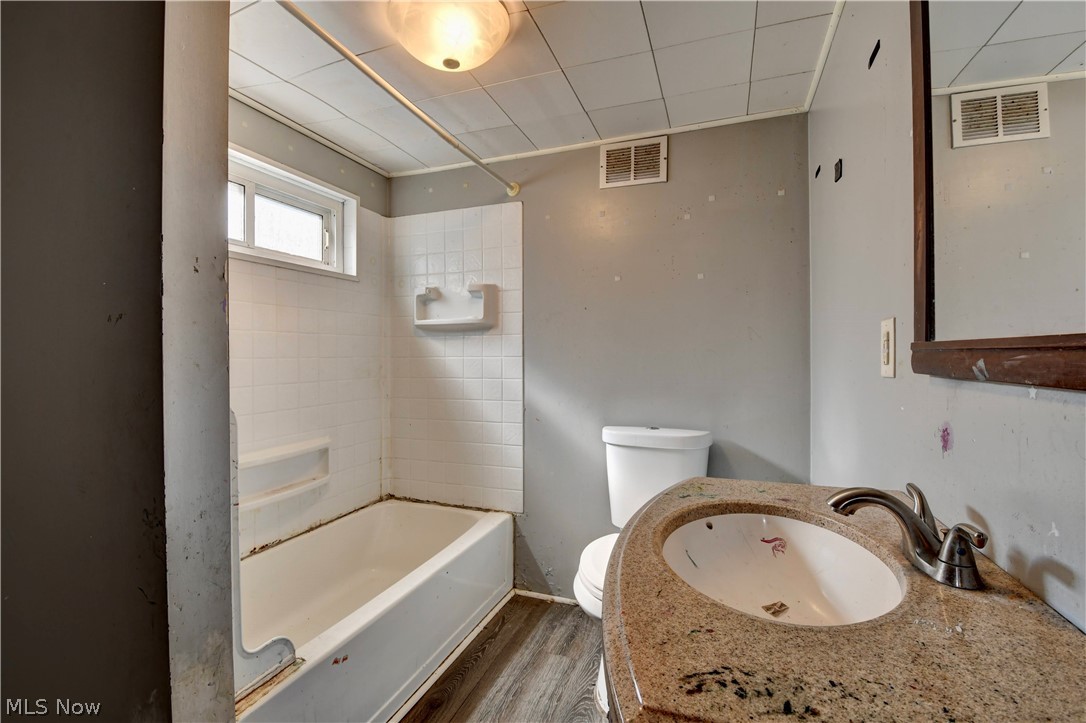 76 Western Avenue Newark OH 43055